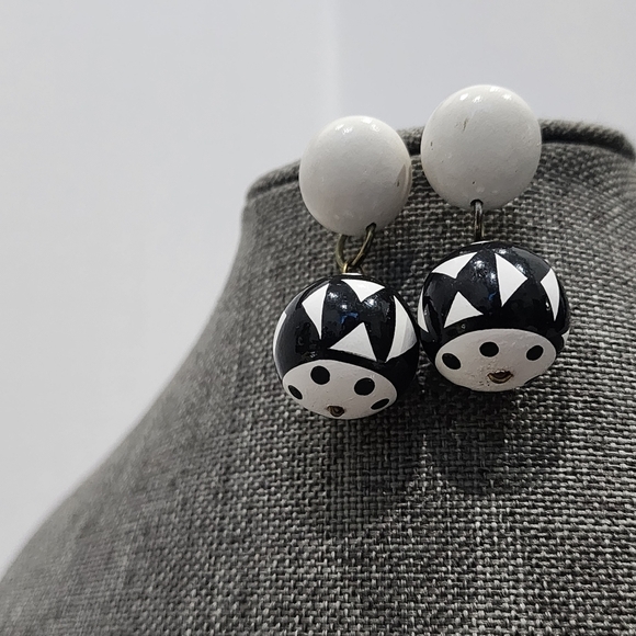 Vintage drop earrings black and white - Picture 4 of 7